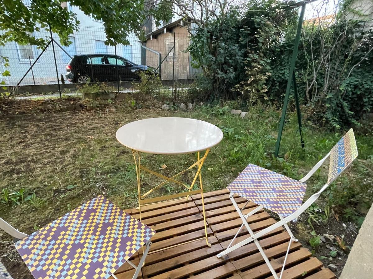 Le P'Tit Montjoux - Appart Avec Jardin Proche Gare Besançon Eksteriør billede